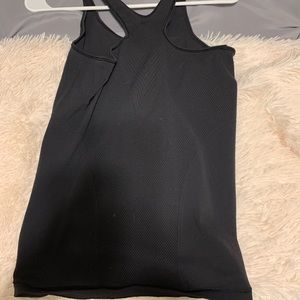Lululemon tank. Black, size 8
